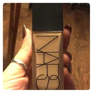 Nars All day luminous weightless Santa Fe