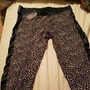 Cheetah Print Leggings