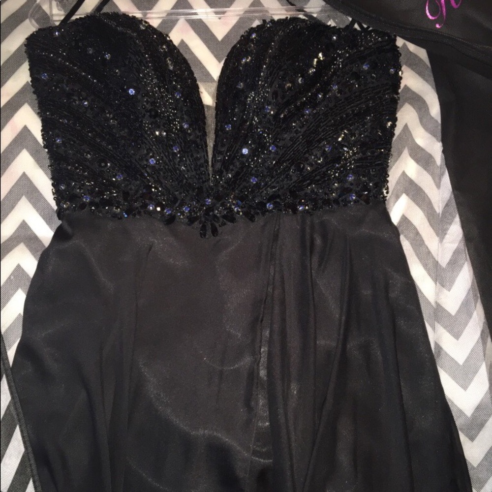 Black Prom dress