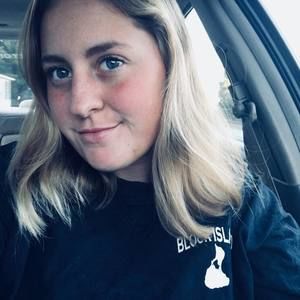 Meet your Posher, Elaina