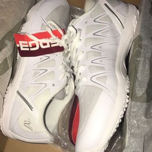 EDGE CHEER SHOES (WHITE)