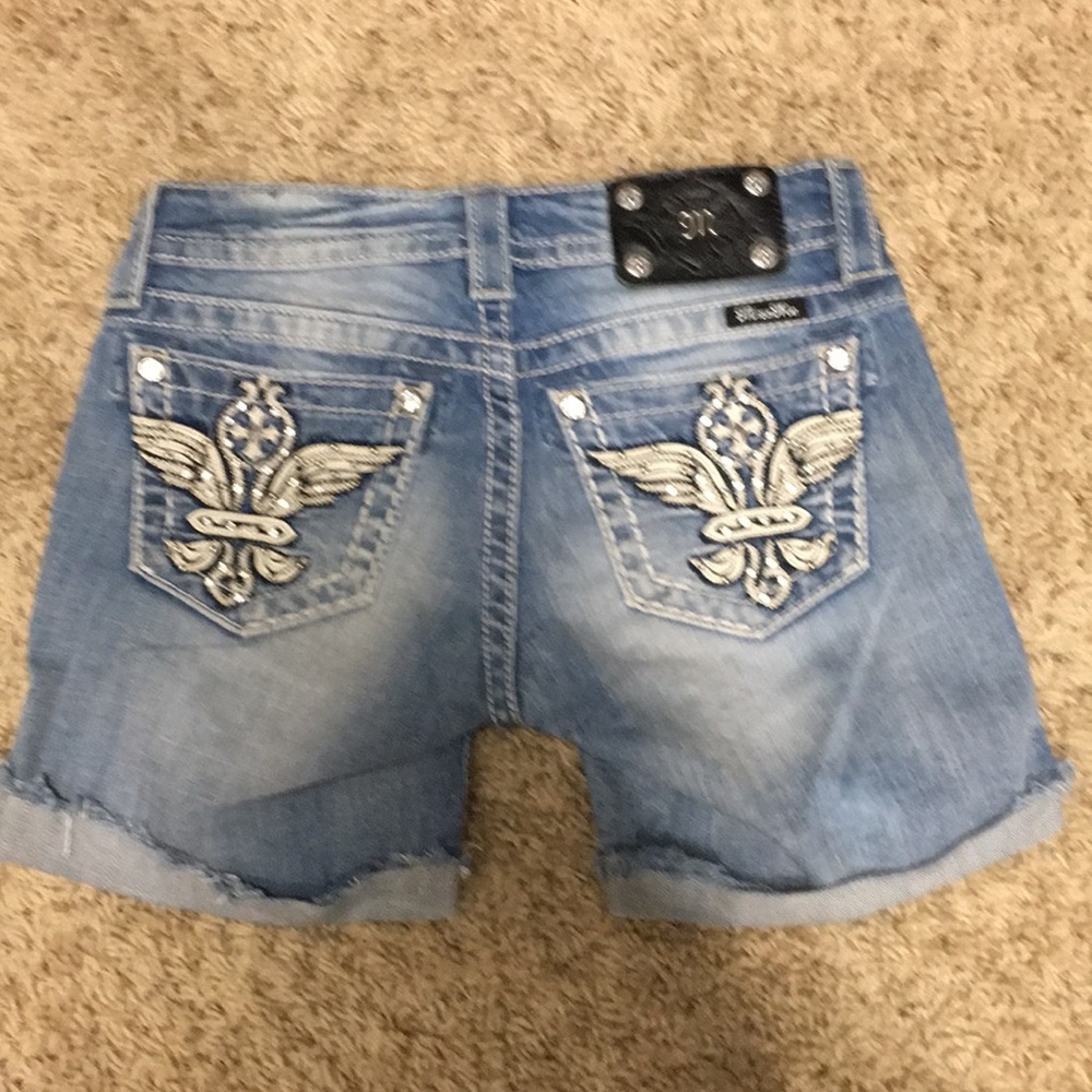 Miss Me jean shorts - Picture 2 of 6