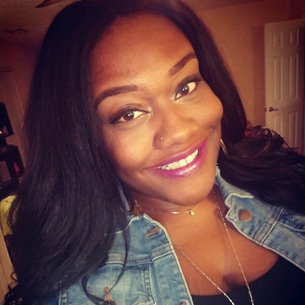 Meet your Posher, Dominique'