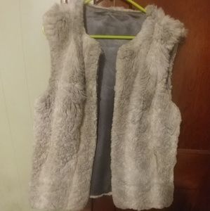 Fur vest