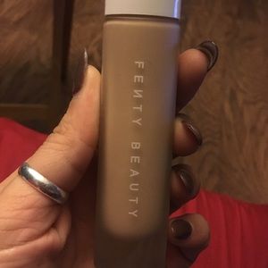 Fenty Pro Filt’r Foundation 230