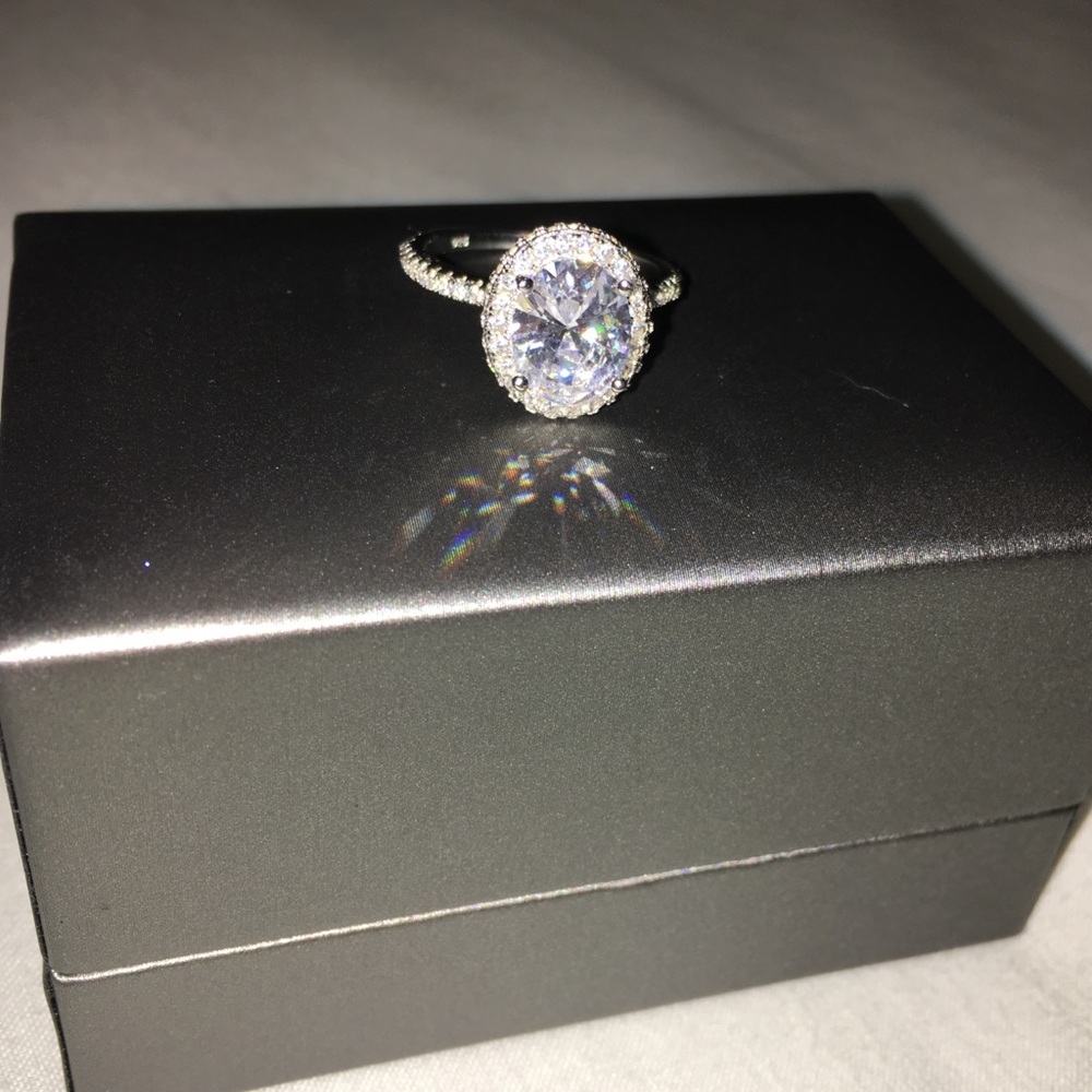 Everly Engagement Ring - The Reign Ring size 7
