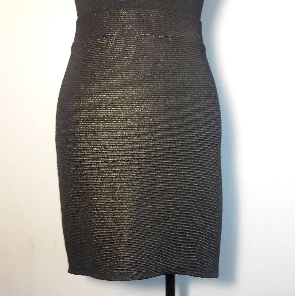 ⚡$10 Wednesday's⚡Material Girl High/Low Skirt - Picture 2 of 8