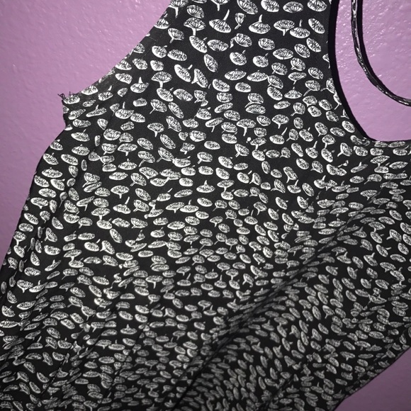 Summer dress - Picture 2 of 4