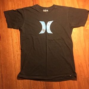 Distressed Hurley logo tee