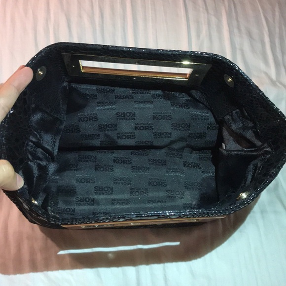 🎉 Authentic Michael Kors 🎉 - Picture 5 of 5