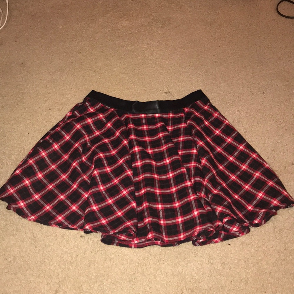 Red plaid SkaterSkirt with thin leather waistband