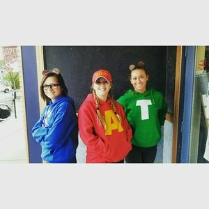 Meet your Posher, Debra