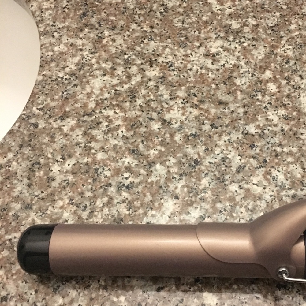 Brand new Conair curling iron