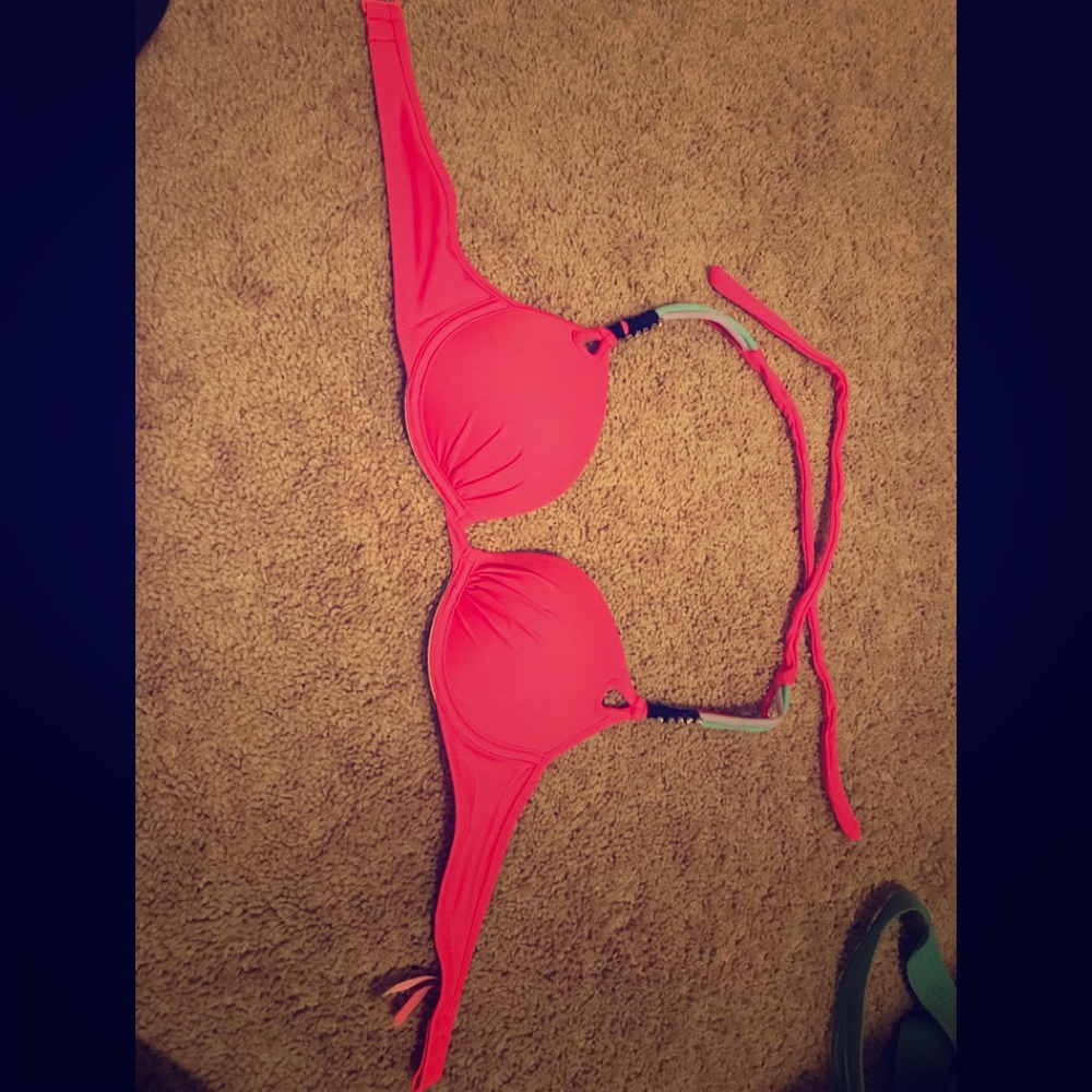 Swim suit top