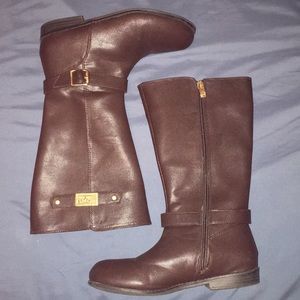Under the knee brown boot