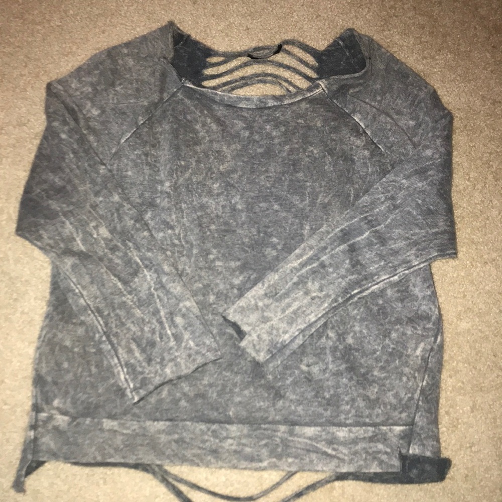 Slouchy Ripped Sweatshirt 🤍
