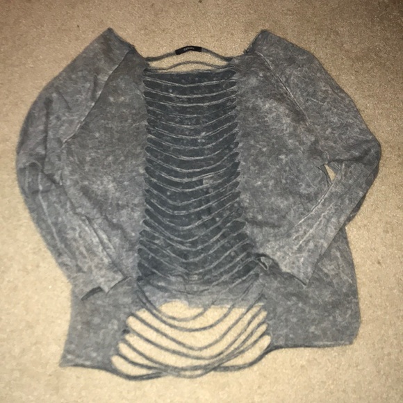 Slouchy Ripped Sweatshirt 🤍 - Picture 2 of 2
