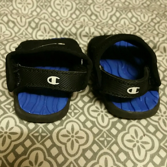 Champion Sandals - Picture 2 of 3