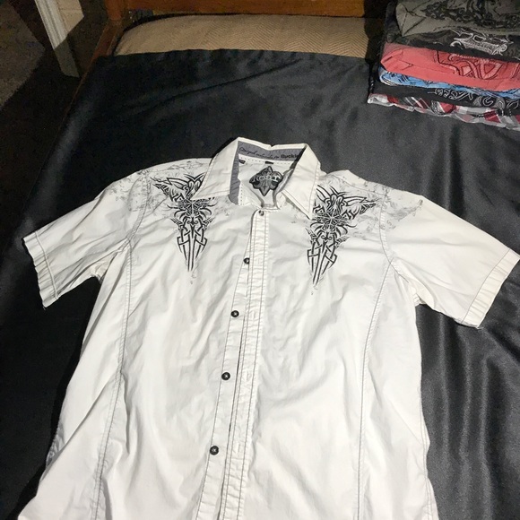 Shirt - Picture 3 of 3