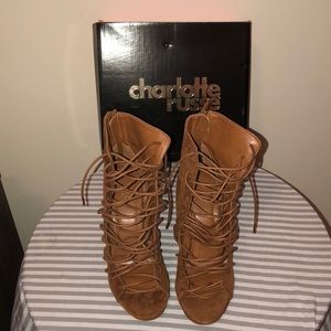 💙💜Dark tan suede tie up booties💜💙