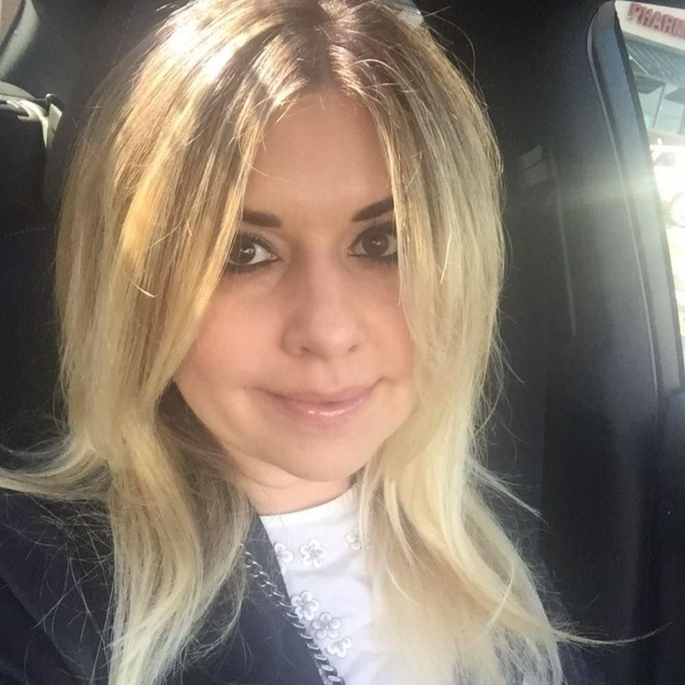 Meet your Posher, Gina