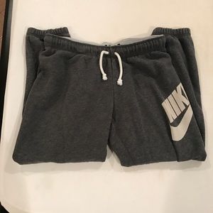 Nike Capris sweats