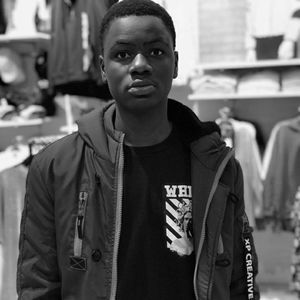 Meet your Posher, Dee