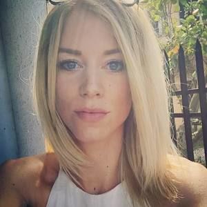 Meet your Posher, Angelique