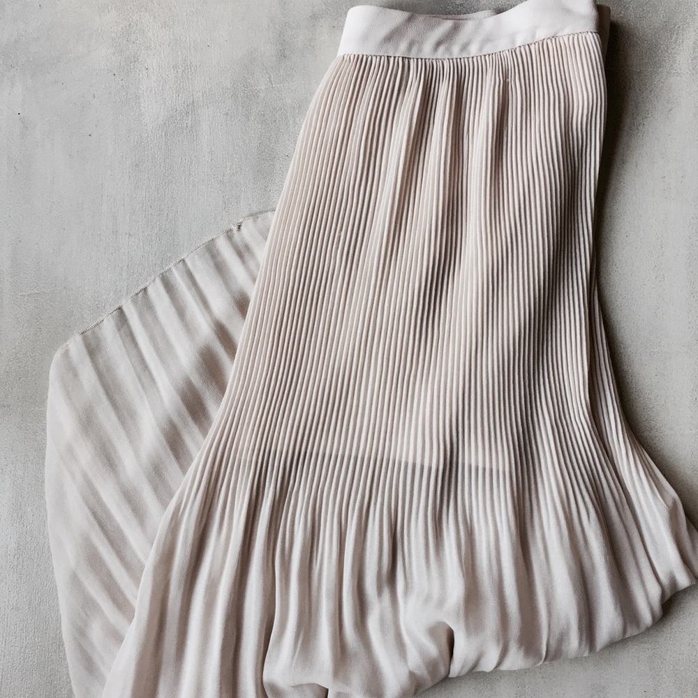 Pleated Cream Midi Skirt