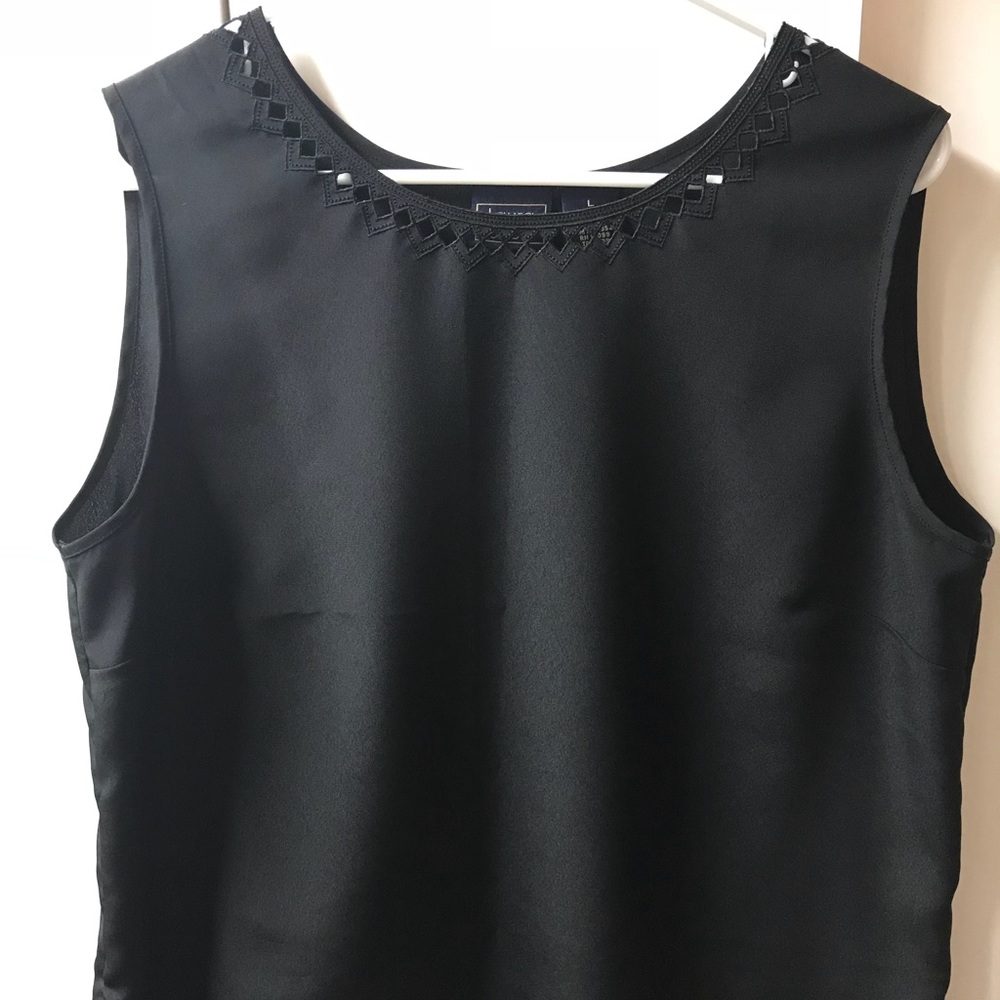 Laura Scott Shell top