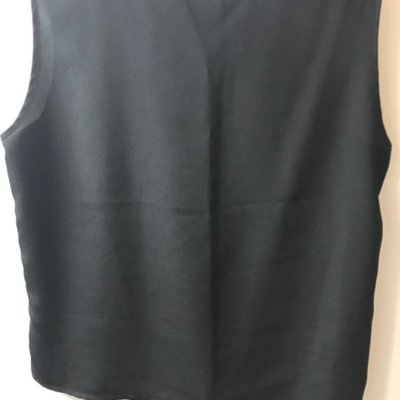 Laura Scott Shell top - Picture 2 of 4