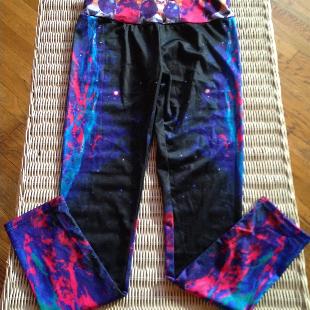 Galaxy athletic leggings