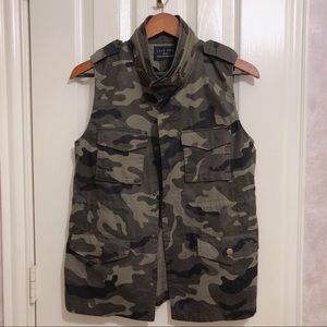 Love Tree Utility Vest