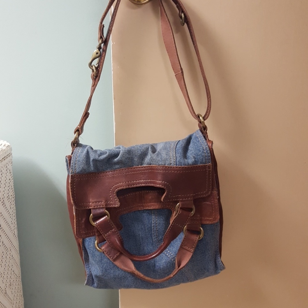 Abbey Road crossbody Lucky purse