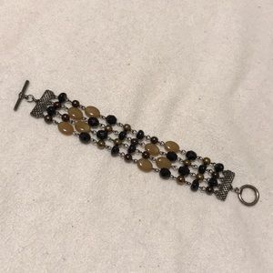 Brown and tan beaded bracelet.