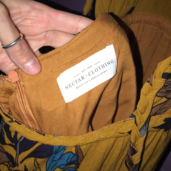 Dress - Picture 3 of 3