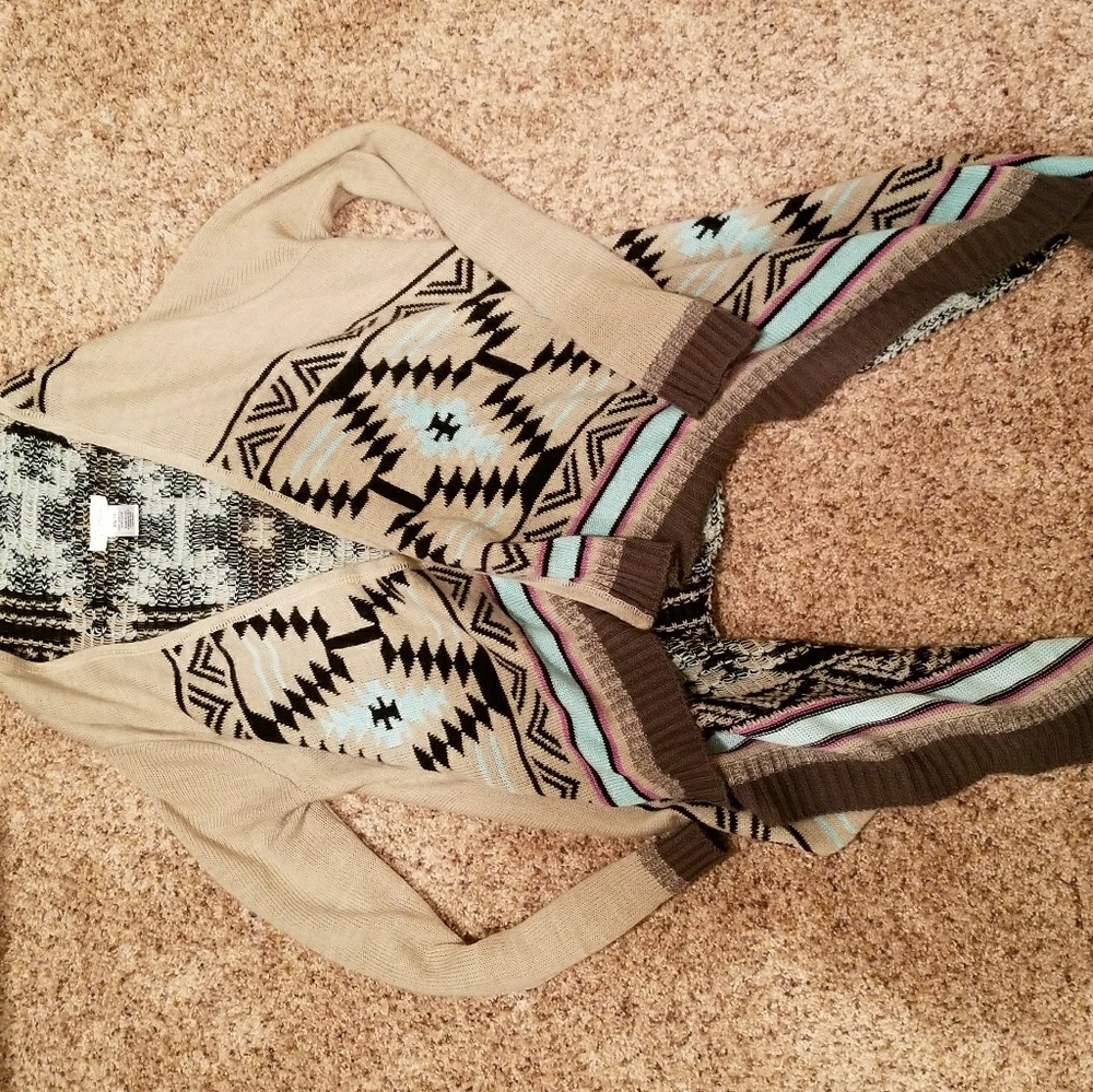 Tribal Print Blanket Cardigan - Picture 2 of 4