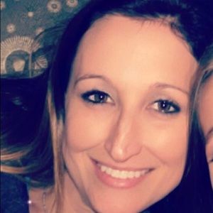 Meet your Posher, Lauron