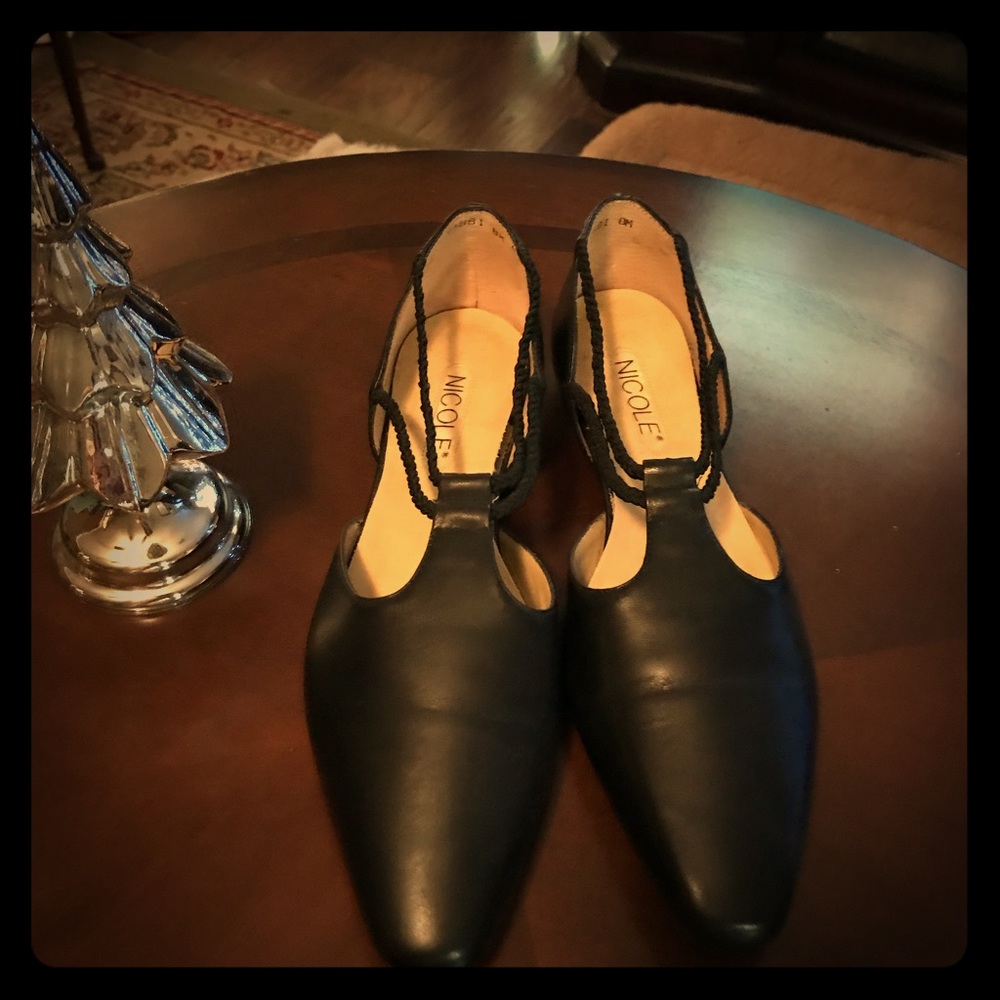 🎉🎉NWOT Black Leather flats🎉🎉