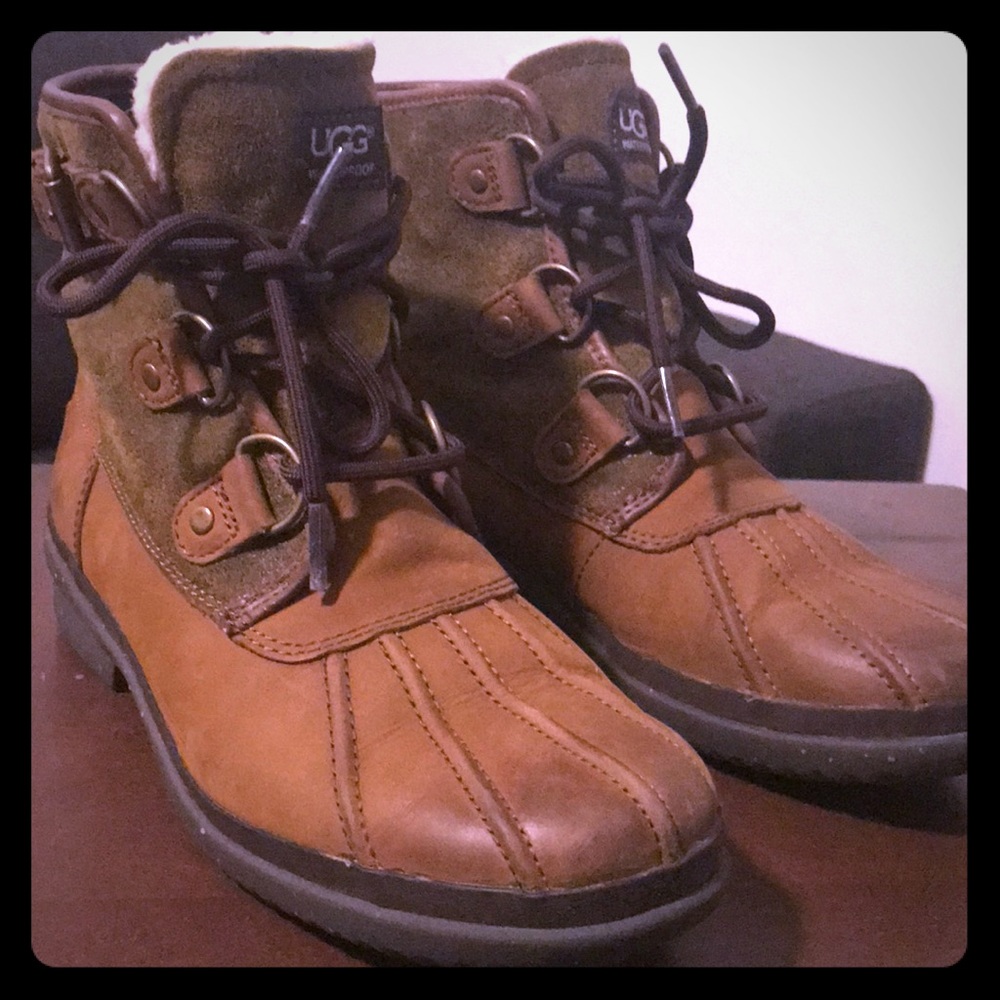 Ugh Cecile Boot >> Super Cute On-Trend Duck Boot