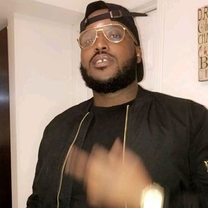 Meet your Posher, Adam