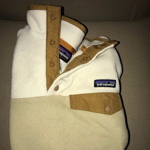 Women’s Patagonia pullover