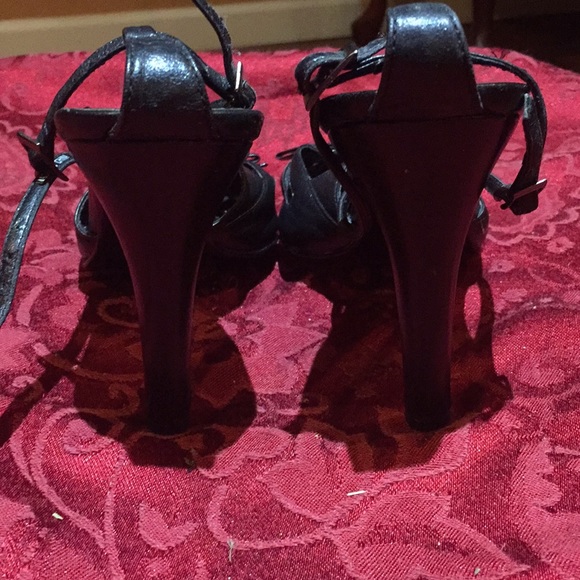 Steven Heels - Picture 2 of 6