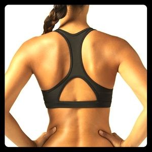 NWT Reebok Playdry Hero Racer Sports Bra Top