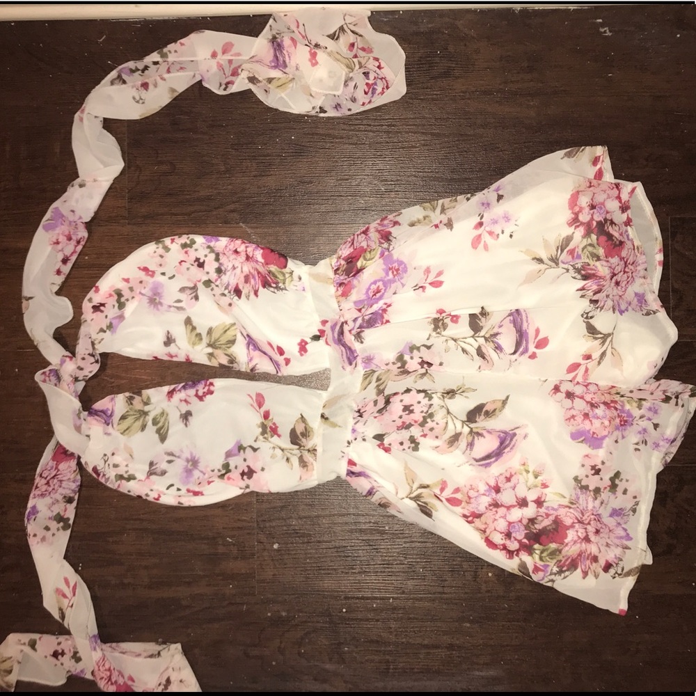 Chiffon V-neck floral romper