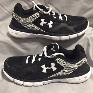 Under Armor ladies Micro G velocity running shoes