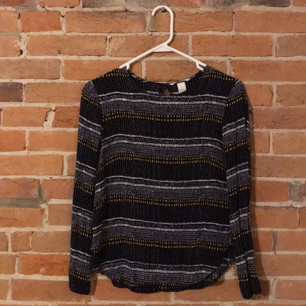 H&M long-sleeved patterned shirt