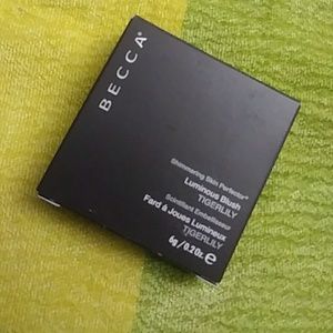 BECCA luminous blush skin perfector