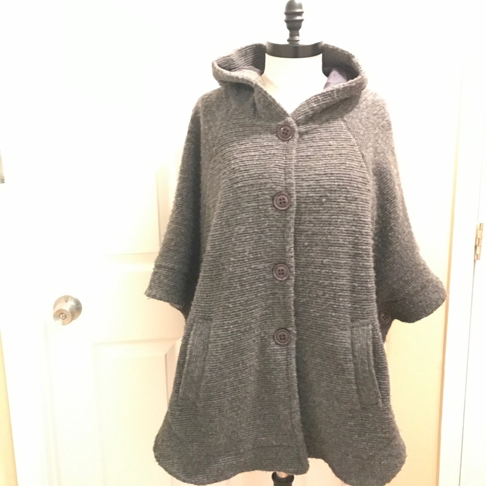 Gray wool Italian poncho