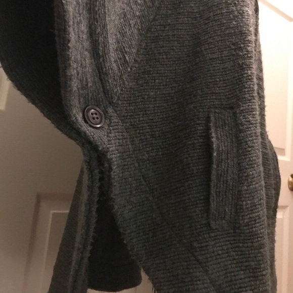Gray wool Italian poncho - Picture 4 of 8